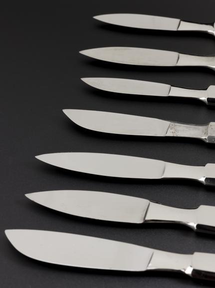 7 scalpels, steel with nickel plated handles