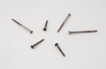 Screws from circular knitting machine