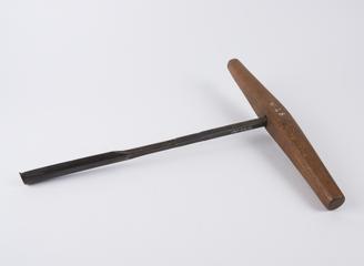 Shell auger, tanged, with handle, 7/8"