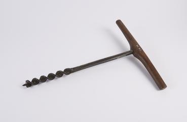Scotch pattern tanged auger with handle