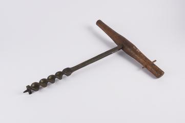 Scotch tanged auger 1 1/4", with handle