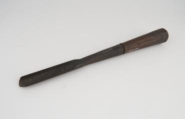 Gouge 1 1/8" o/bevel (handle loose)