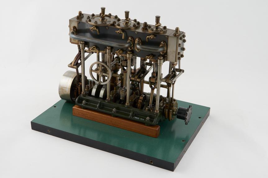 Model triple expansion marine steam engine.