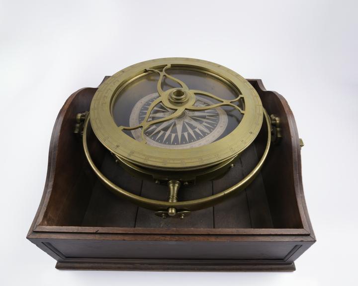 Brass mariner's compass in gimbals set in mahogany box with