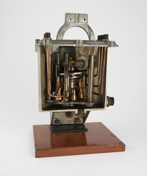 Section Bosch Lubricator from Beardmore Aero Engine