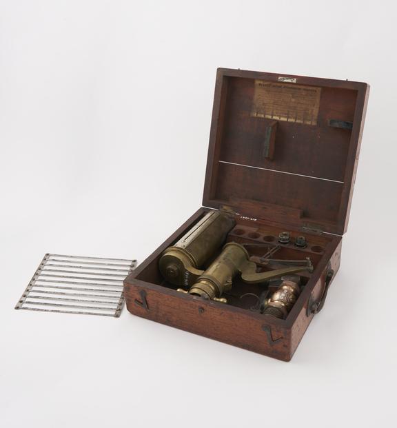 A Richard's patent steam engine indicator in wooden box; made