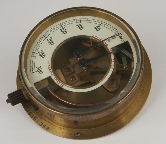 6 300 lbs. Dewrance's Duplex Test Gauge, half dial no.4065. No