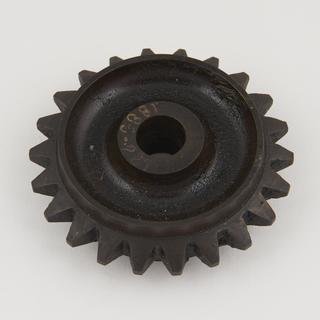 Cast-steel sprocket wheel for use with pitch chain contained in Inv.1883-227 Pt1