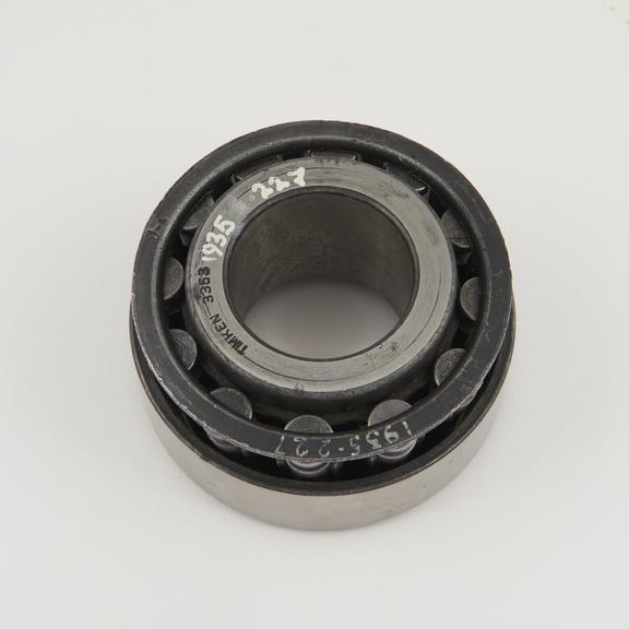 Timken tapered roller bearing, 1903 (no.3353)