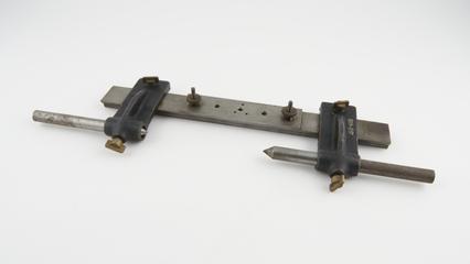 Holder for projector gauges
