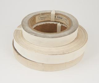 paper of Jones "Handfiller" cigarette making machine