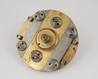 Chuck for ornamental bench lathe