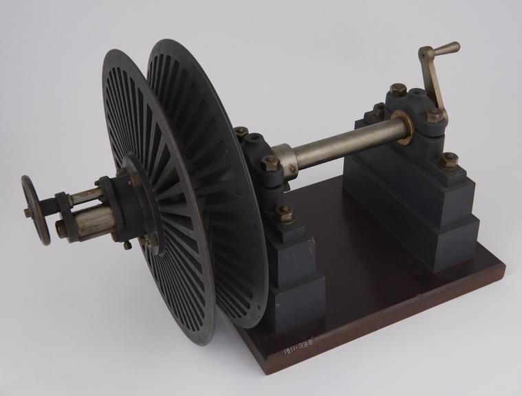 Model (scale 1:4) of expanding rope pulley used on paper