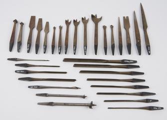 Set of 14 ratchet brace drill bits