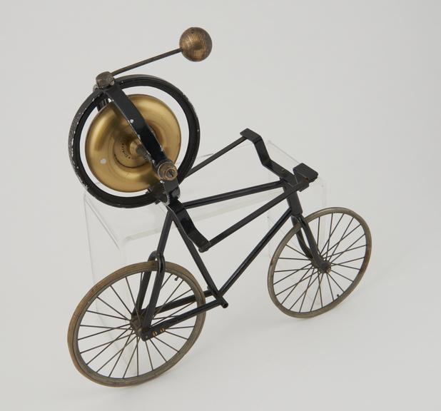 Model of a gyroscope safety bicycle rider with 3 ball bearing