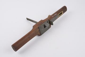 A grooving router plane or fence router