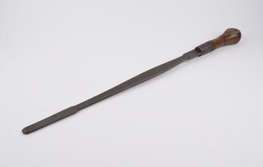 Long screw driver or turnscrew