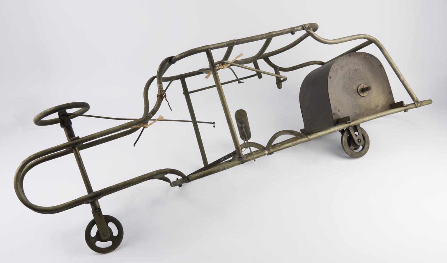 Model of gyroscopic car | Science Museum Group Collection