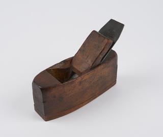 Concave plane for panel work