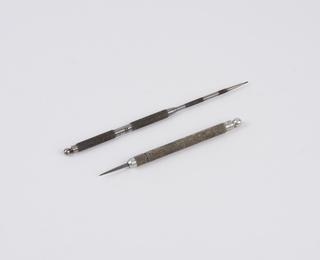 Two pairs of 4" Dividers,a No 800 & 805 and two No