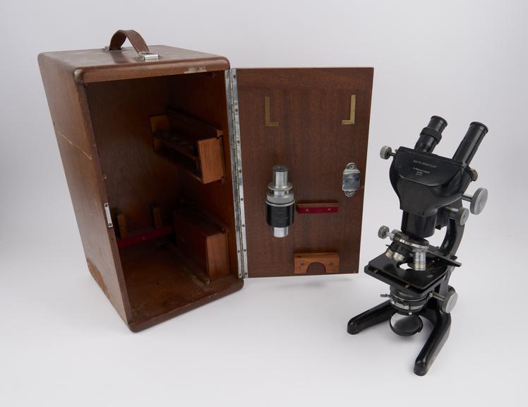 Bactil' binocular microscope