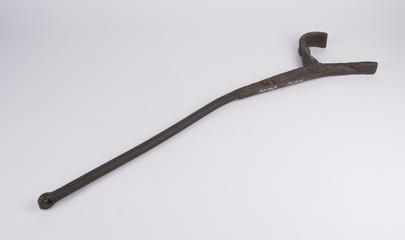 Wheelwright's Tyre dog (round handle), or tyre lever