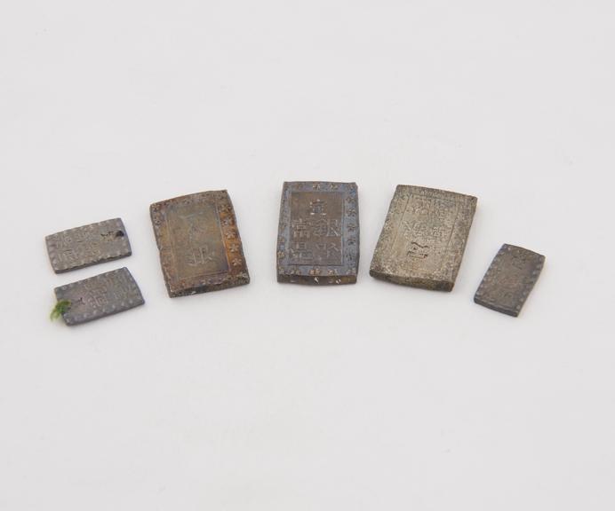 Metal tablets