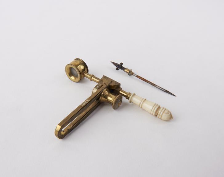 Hand microscope, English, early 19th century