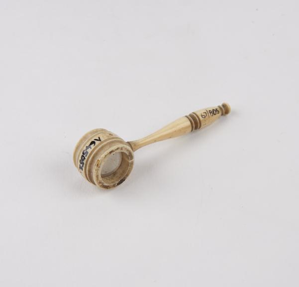 Hand lens in ivory mounting, English