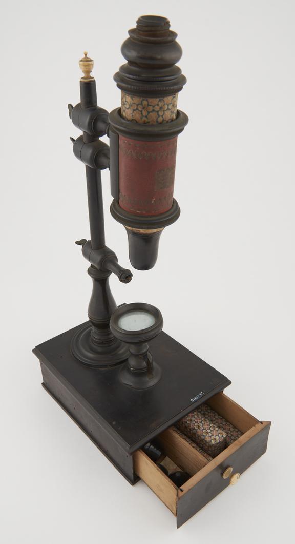 Nuremburg microscope with boxfoot