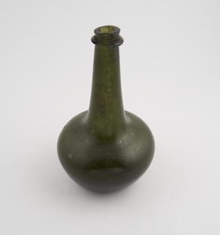 Serving bottle