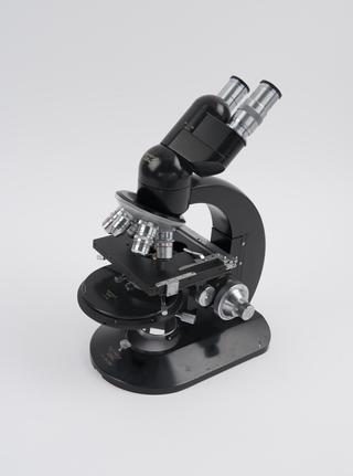 Binocular phase contrast microscope