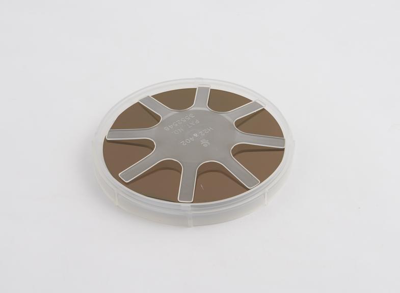 Thermally oxidised silicon wafer - gold