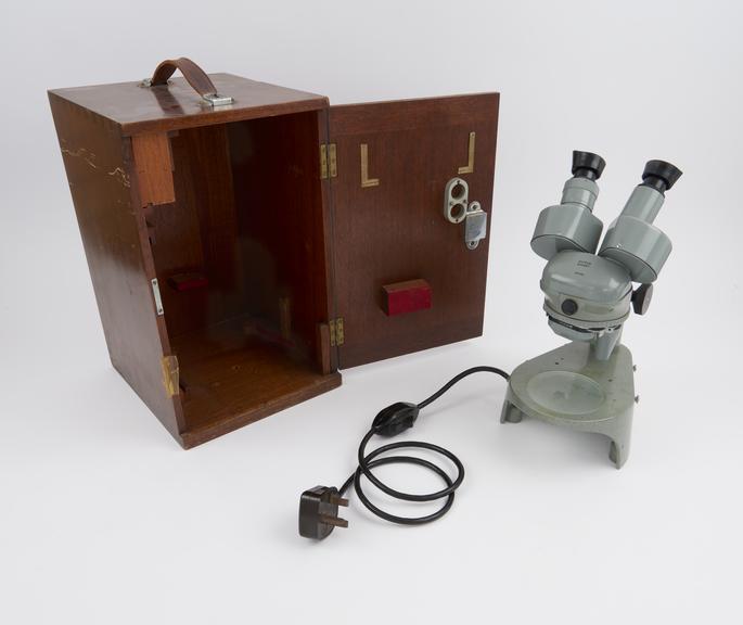 Stereoscopic binocular microscope, made by Watson, Barnet