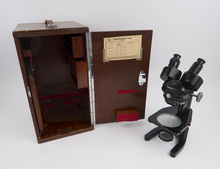 Stereoscopic research microscope, Greenough type, with x1