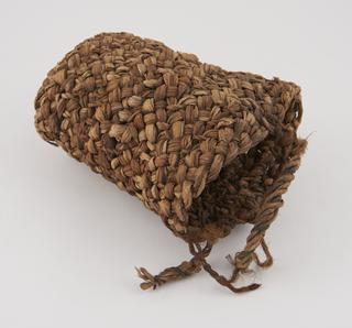 Wicker basket for lace-maker's glass flask