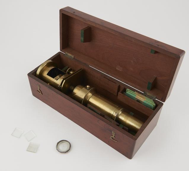 Drum microscope, in case, with preparations, French