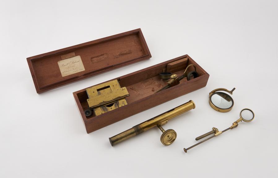 Dissecting microscope with simple lenses, by Powell and Lealand