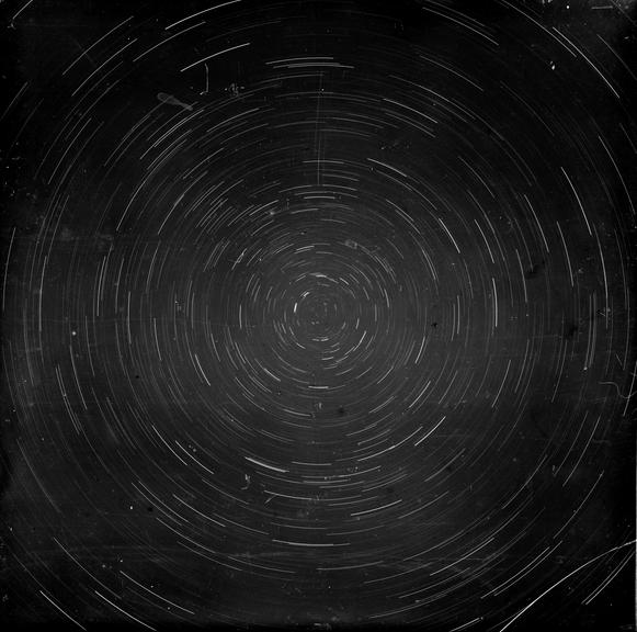 Region round South Pole (black-and-white transparencies; astrophotographs; stars)