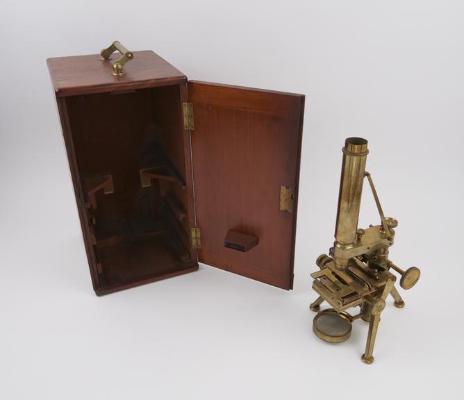 Microscope outfit including Powell and Lealand microscope