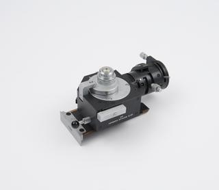 Incident light autoradiography illuminator