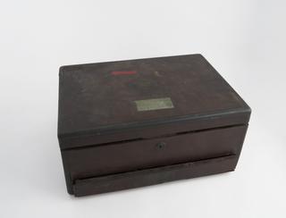 Eyepieces and other accessories in mahogany case with drawer for Smythian telescope