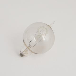 Incandescent lamp, carbon filament lamp