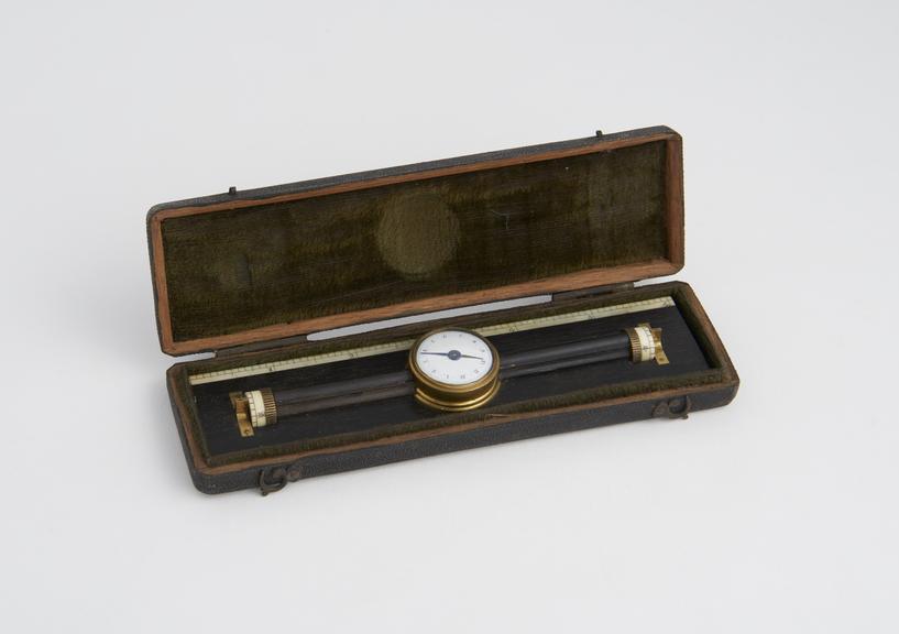 Rolling parallel rule by Dollond with enamel dial