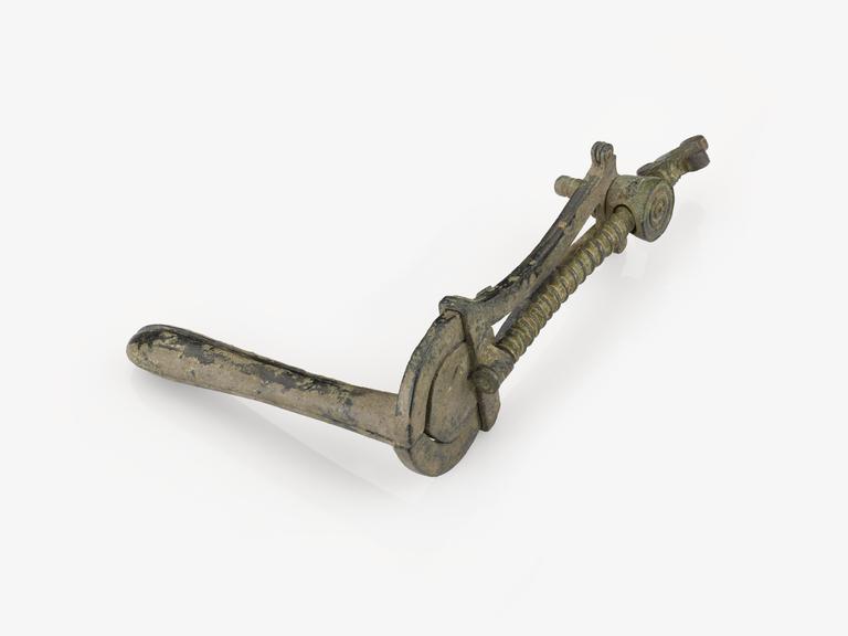 Vaginal speculum, Roman, 100 BCE-400 CE | Science Museum Group Collection