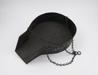 Wrought-iron bullion balance pan