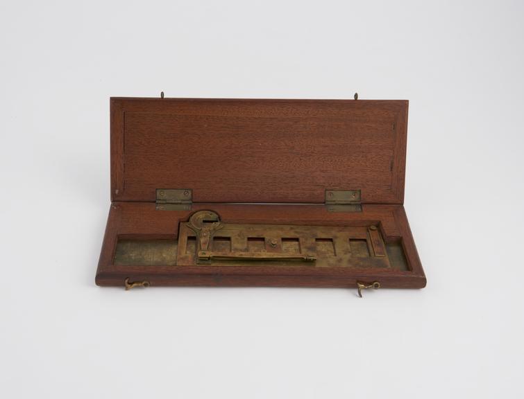 Rectangular drawing instrument in brass, dated 1865