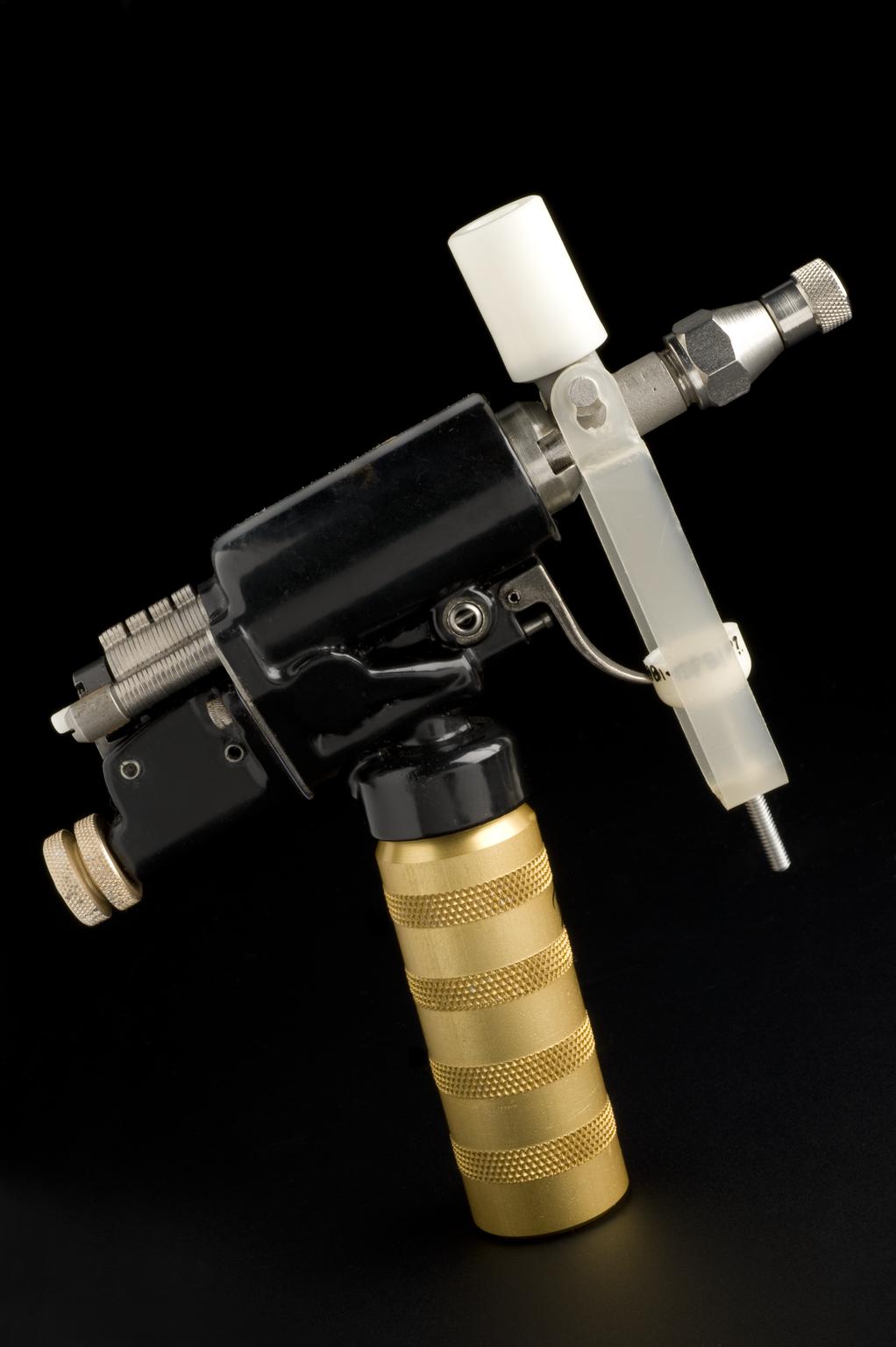 'Med-E-Jet' inoculation gun, United States, 1980 | Science Museum Group ...