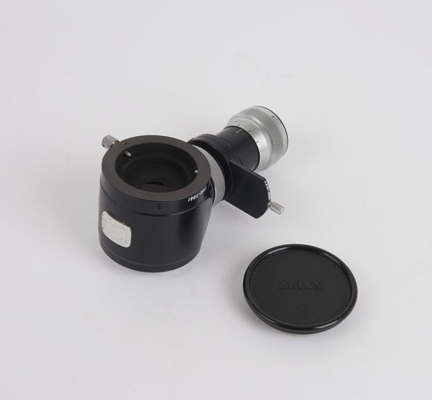 Microscope focussing device for 16mm cine photography, by Zeiss