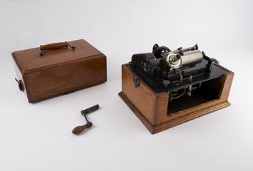 Edison standard phonograph 1898